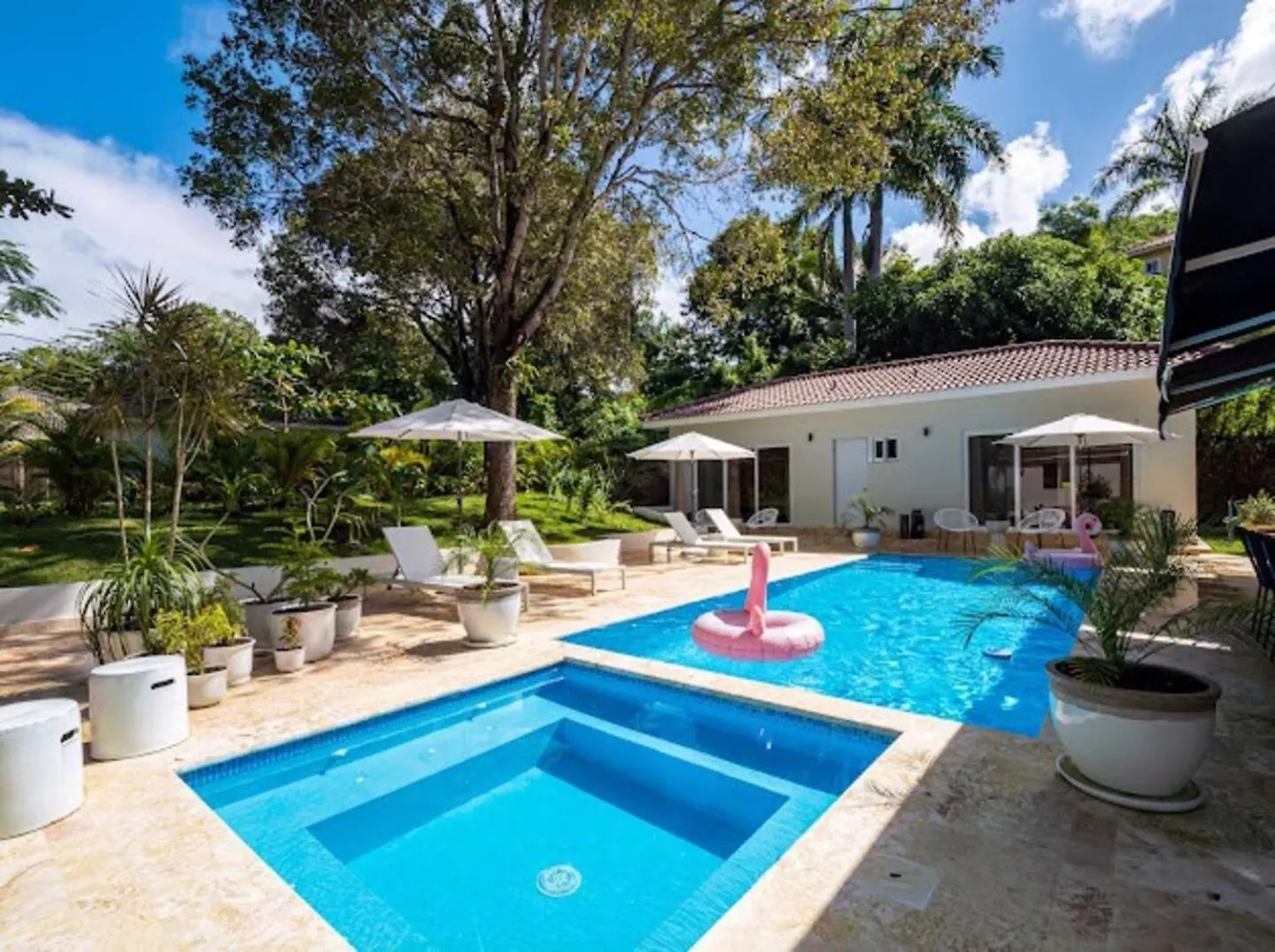 Modern 6 Bedroom Villa With Hot Tub Sosúa Den Dominikanske Republik