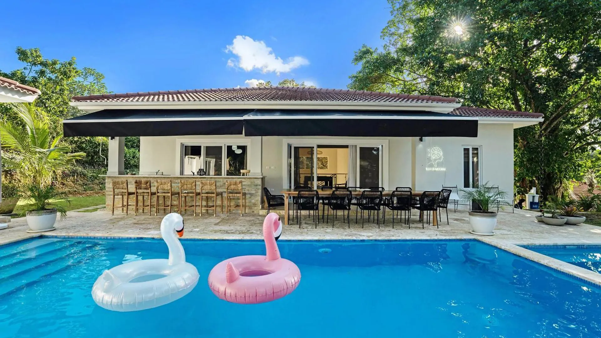 別荘 Modern 6 Bedroom Villa With Hot Tub Sosúa